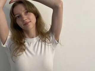 LaciFilipelli cam model - 18 year old - photo 1