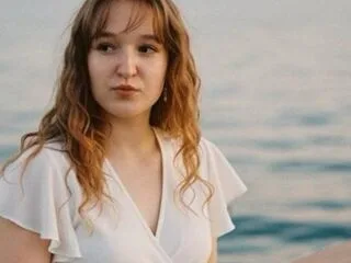 LaureenHosfeld cam model - 18 year old - photo 1