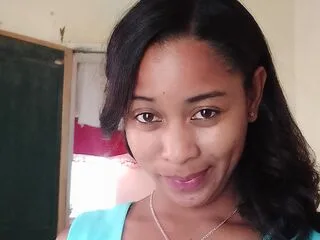 LaylahMorgane cam model - 23 year old - photo 1