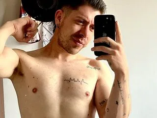 LeeTorres cam model - 30 year old - photo 1