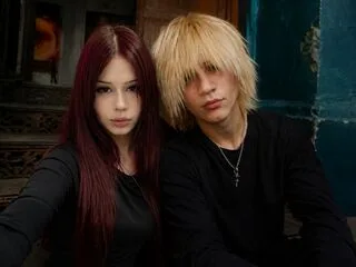 LegacyStar cam model - 18 year old - photo 1