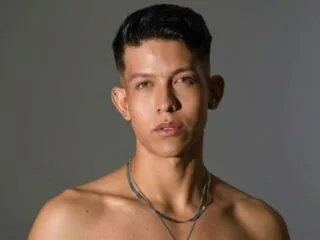 LeisanFox cam model - 27 year old - photo 1