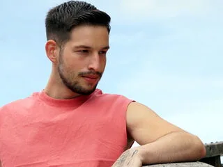 LeonVane cam model - 23 year old - photo 1