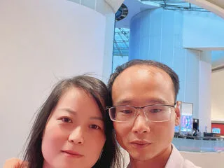 LiangAndYing cam model - 36 year old - photo 1