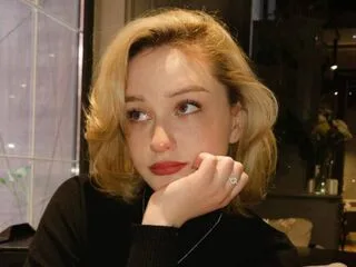 LilithYongi cam model - 18 year old - photo 1