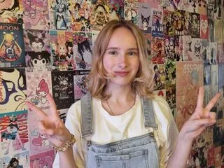 LisetteMaupredi cam model - 19 year old - photo 1