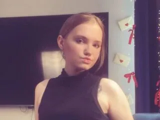 LoraKen cam model - 18 year old - photo 1
