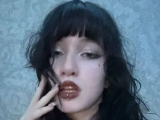 LouisePerrish cam model - 18 year old - photo 1