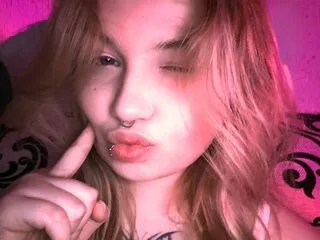 LucileSharples cam model - 18 year old - photo 1