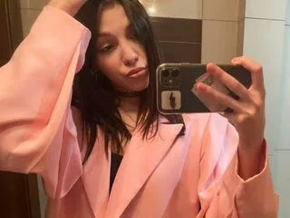 LucileVerlin cam model - 18 year old - photo 1