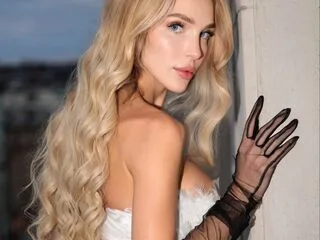 LuluBianco cam model - blonde hair - photo 3