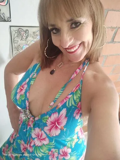 LunaCardena cam model - auburn hair - photo 6