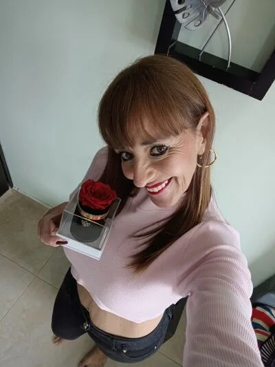 LunaCardena cam model - latina - photo 11