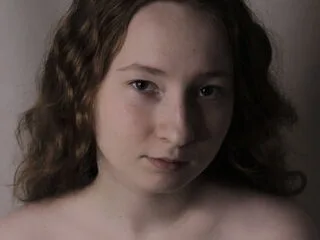 MadgeRemerez cam model - 19 year old - photo 1