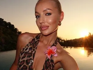 Maiu cam model - 25 year old - photo 1
