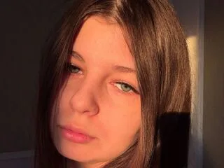 MargarettJohns cam model - 18 year old - photo 1