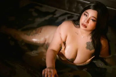 MayaHiper cam model - black hair - photo 12