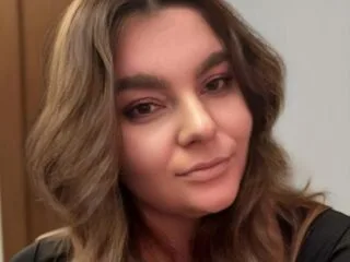 MeganDarcy cam model - 30 year old - photo 1