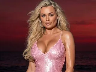 MilenaBia cam model - 34 year old - photo 1