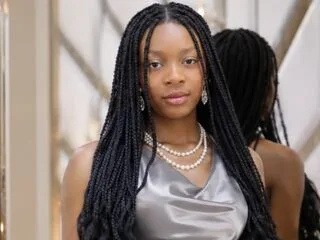NaomiBennetti cam model - 18 year old - photo 1