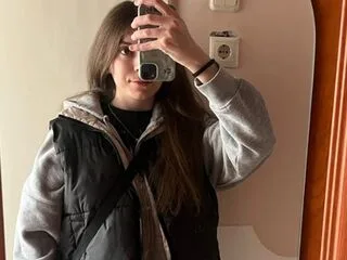 NicoleInfinit cam model - 20 year old - photo 1