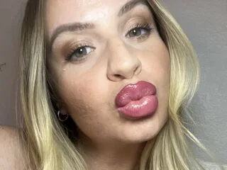 PeachyyBunnyy cam model - 30 year old - photo 1