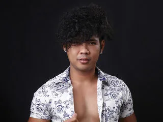 PioloMartin cam model - 32 year old - photo 1