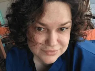 PollyYappy cam model - 40 year old - photo 1