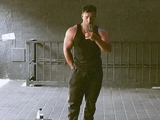 PoulDiaz cam model - 20 year old - photo 1