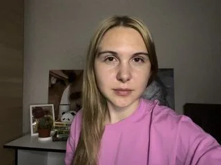 RamonaPanah cam model - 19 year old - photo 1