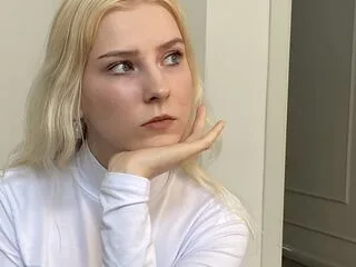 RosanaAllabaugh cam model - 19 year old - photo 1