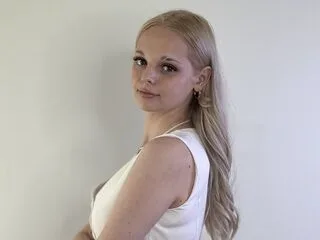 RosarioKerans cam model - 18 year old - photo 1