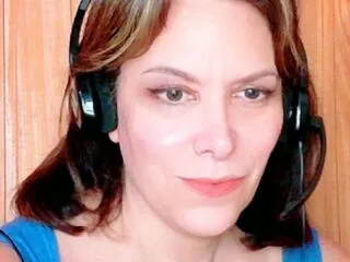 SamiraRouge cam model - 50 year old - photo 1