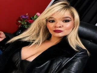 SarahLuthor cam model - 33 year old - photo 1