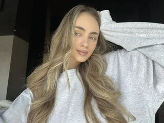 SaraLinton cam model - 22 year old - photo 1