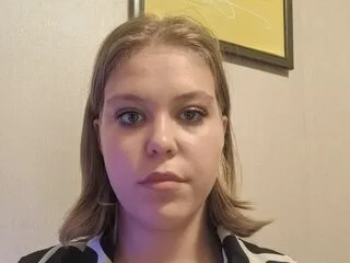 SaturninaLeavitt cam model - 18 year old - photo 1