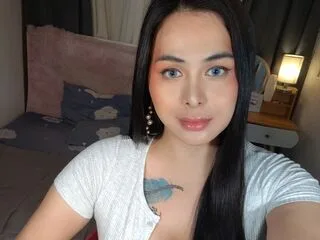 SavannaAkisha cam model - black hair - photo 3