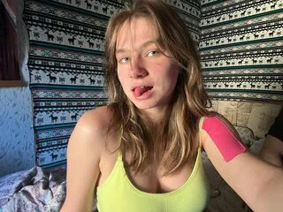 SilviaPrespertys cam model - 18 year old - photo 1