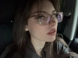 SisMiora cam model - 18 year old - photo 1