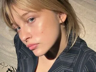 SoledadMadon cam model - 18 year old - photo 1