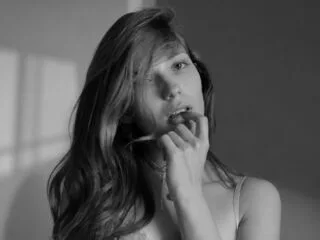 SophieLix cam model - 20 year old - photo 1