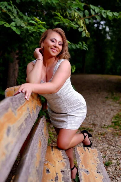 StephanieNoir cam model - white - photo 2