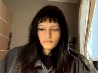 SusieTrojak cam model - 18 year old - photo 1