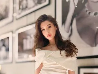 SydneyLuelf cam model - 18 year old - photo 1