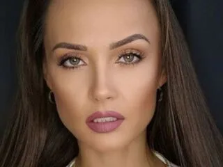 TaniaRaymond cam model - 39 year old - photo 1