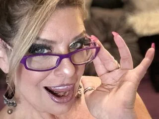 TaylorCougar cam model - 58 year old - photo 1