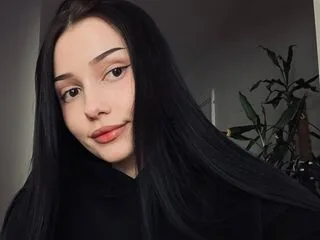 TeneshaLaton cam model - 18 year old - photo 1