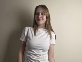 TeresiaCaspi cam model - 18 year old - photo 1