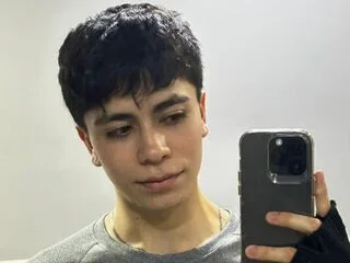 ThomassTorres cam model - 21 year old - photo 1