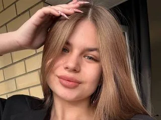 TonitaClark cam model - 18 year old - photo 1
